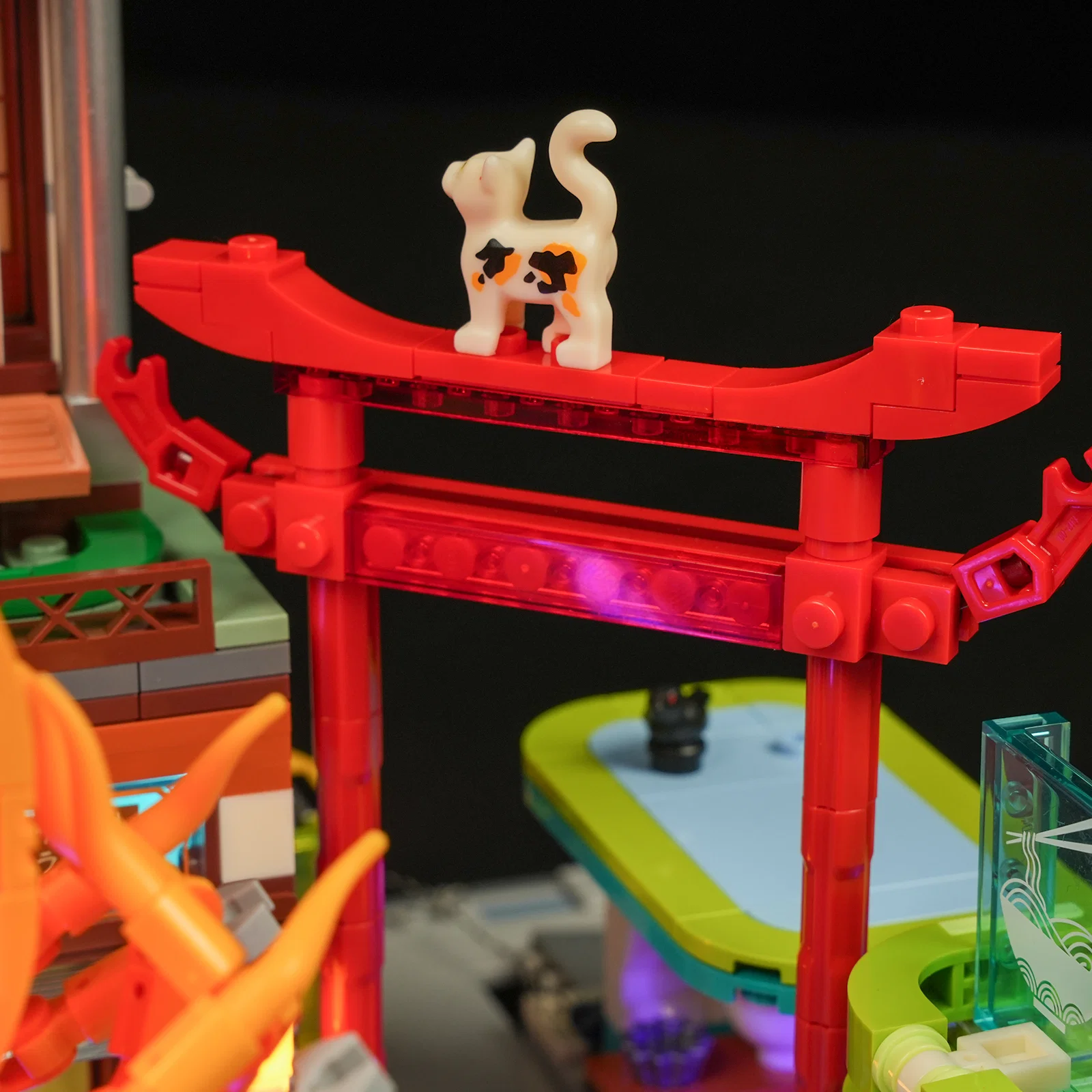 Lumibricks 17004 Cyberpunk Izakaya mit LED | Neon Gasse – Bild 7