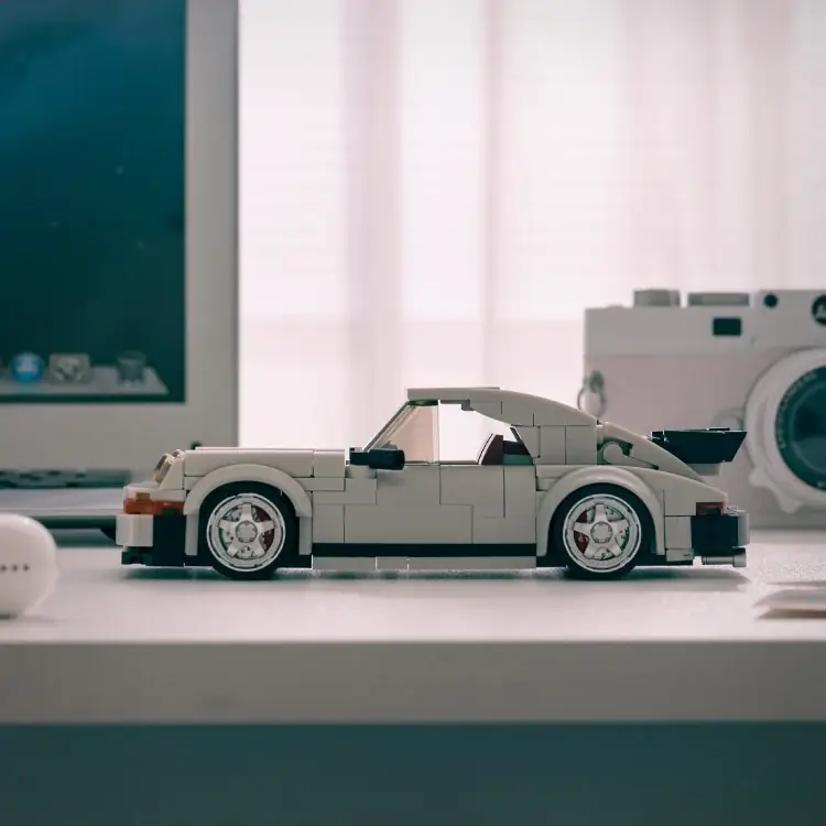 Happy Build PB8816 Turbo Classic mit Vitrine | 343 Teile – Bild 6
