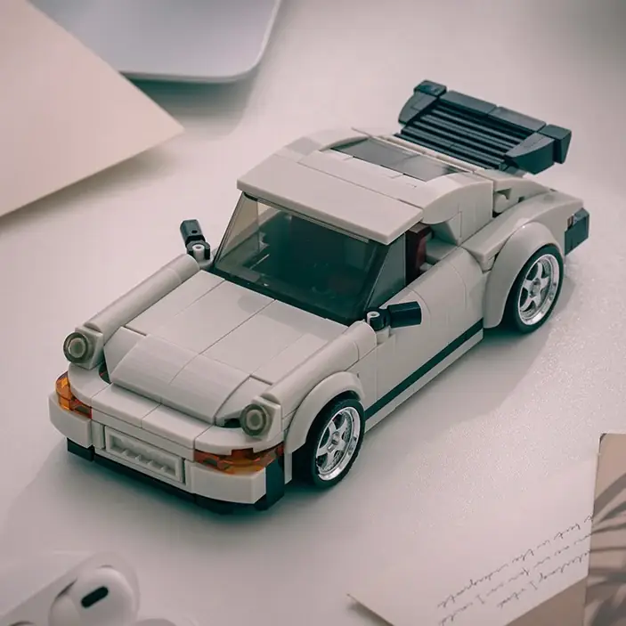 Happy Build PB8816 Turbo Classic mit Vitrine | 343 Teile – Bild 4