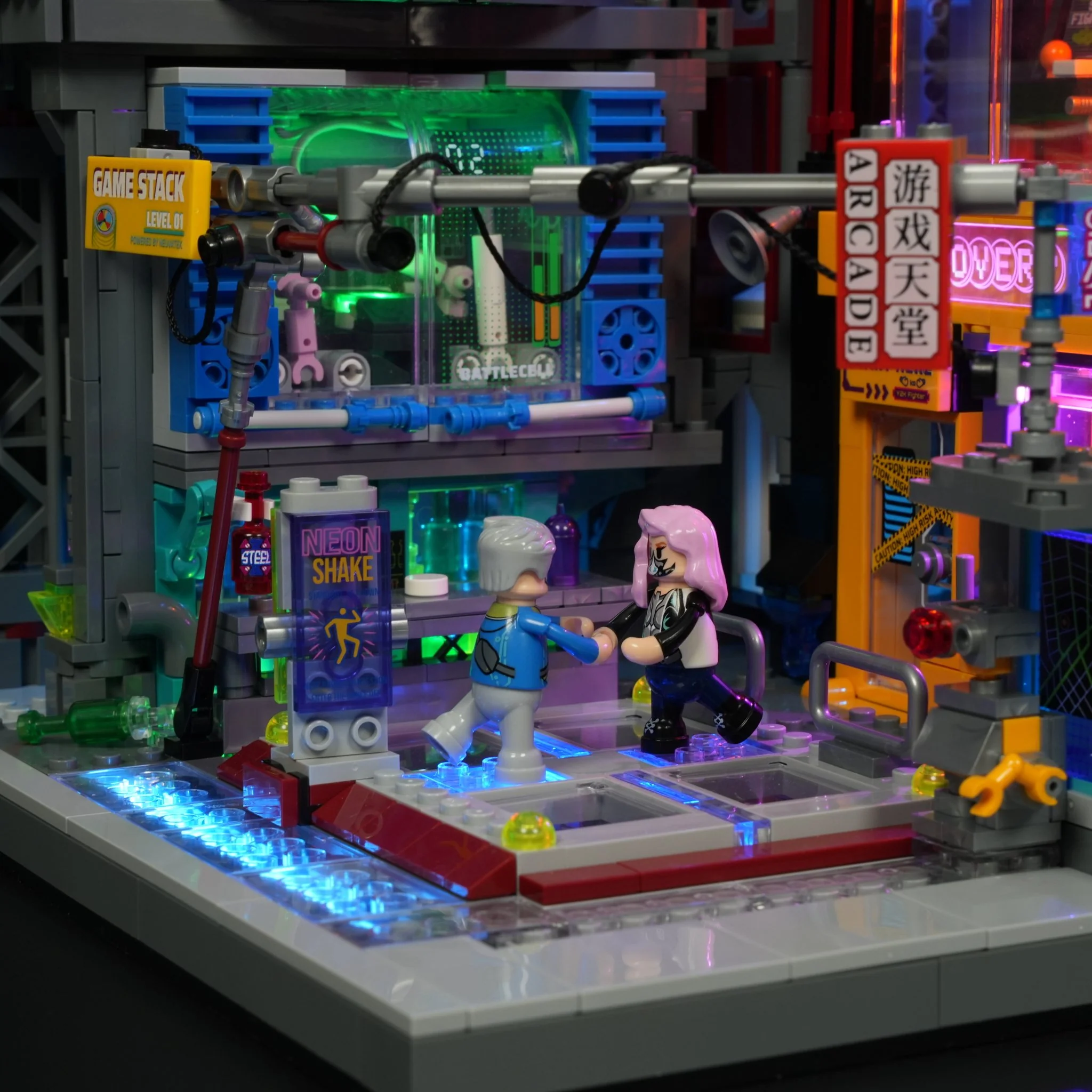 Lumibricks 17005 Cyberpunk Arcade Game Stack | 2580 Teile LED – Bild 11