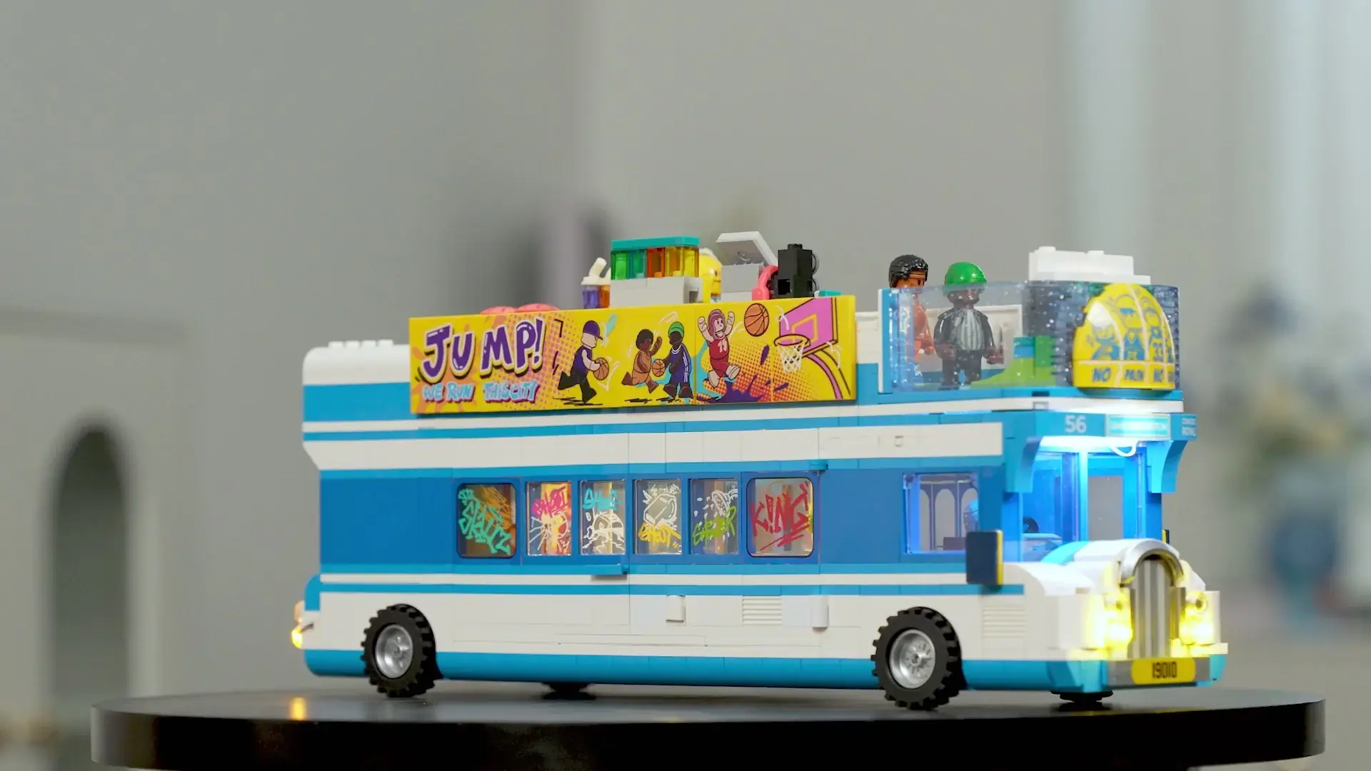 Lumibricks 19010 Streetball Tour Bus mit LED | 1170 Teile – Bild 6