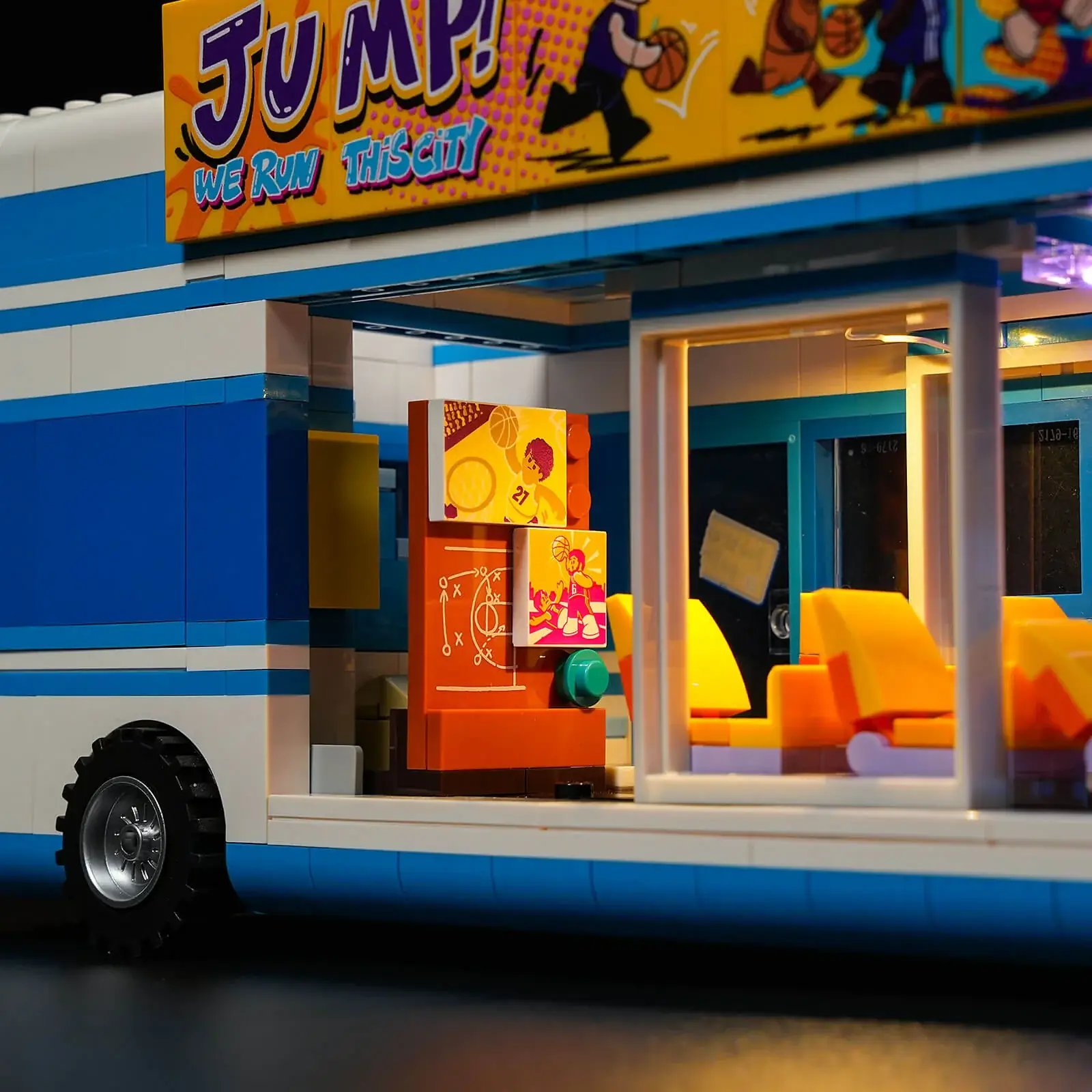 Lumibricks 19010 Streetball Tour Bus mit LED | 1170 Teile – Bild 7